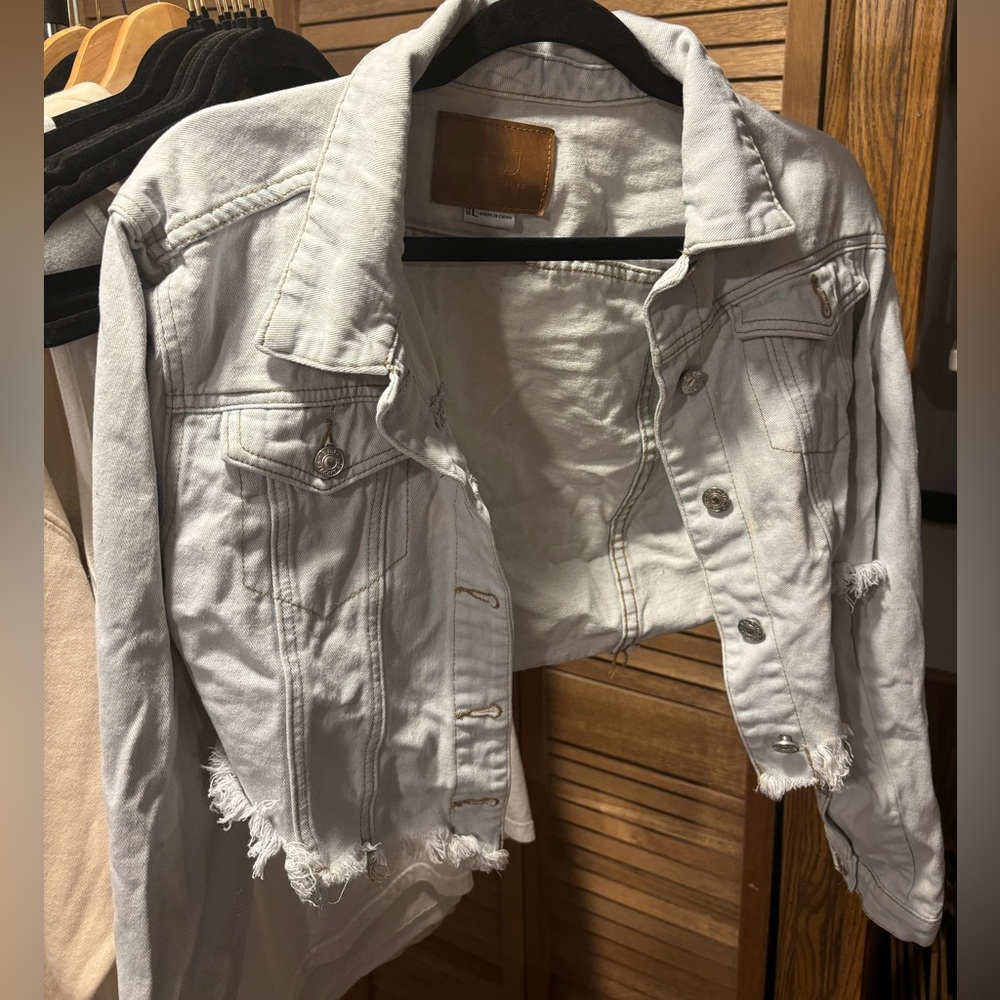 light wash cropped denim jacket